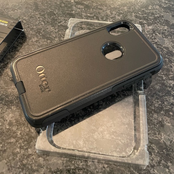 Otterbox IPhone XR case - Picture 3 of 4